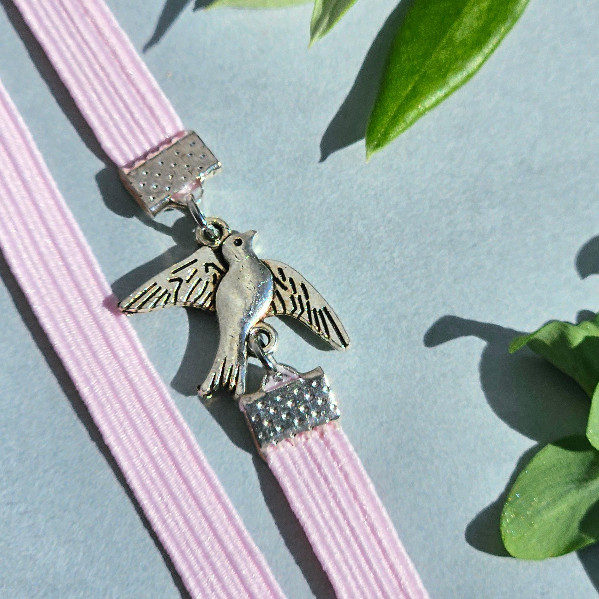 出産祝い 授乳を楽にしてくれるストラップ　マザーストラップ　【幸せを運ぶ鳥】（P&S） 《ギフト配送対応》　ママ　ベビー