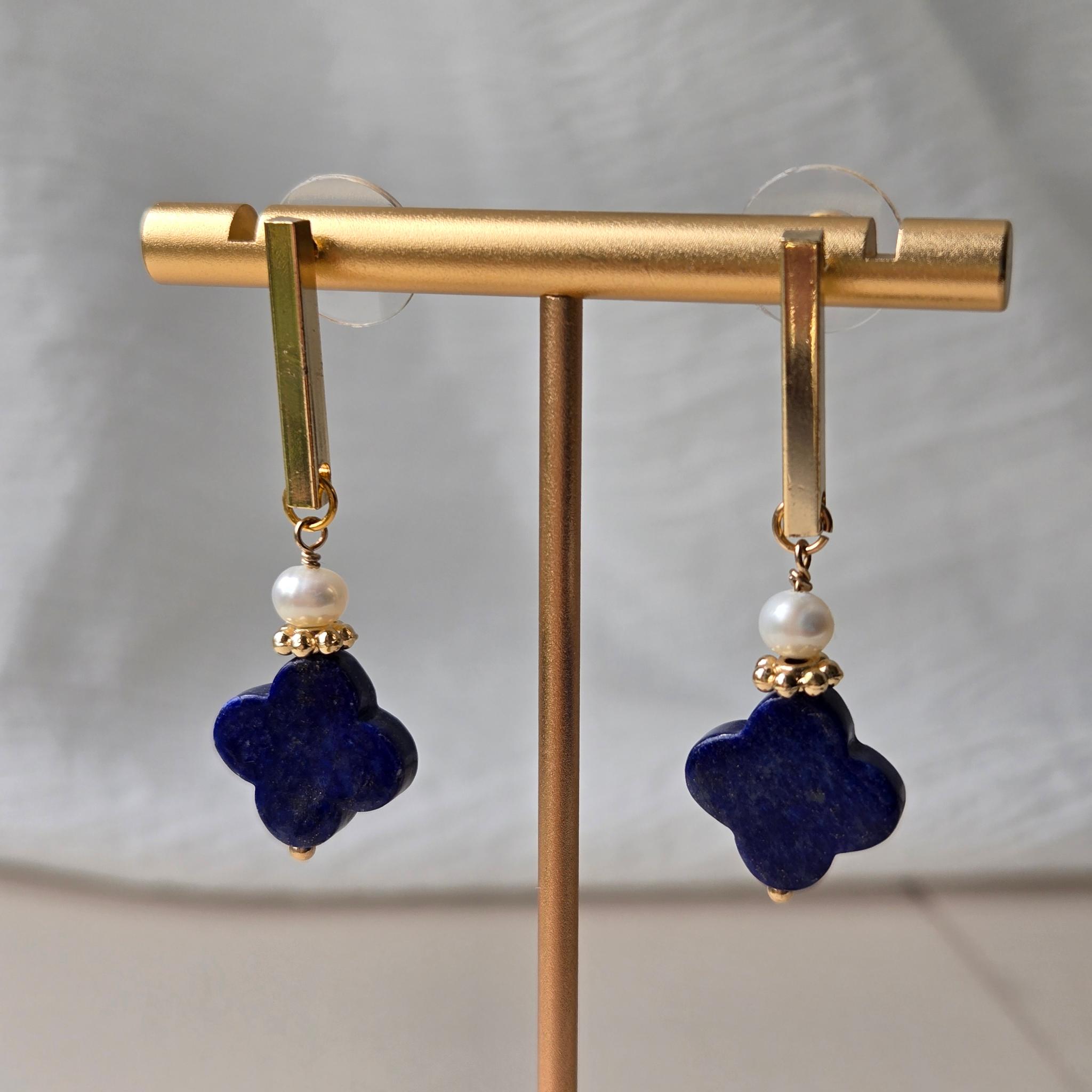 14kgf使用【FLORA ラピスラズリ】（ 華やかなのにハンサムな雰囲気のピアスを求められる方へ）ギフト配送対応